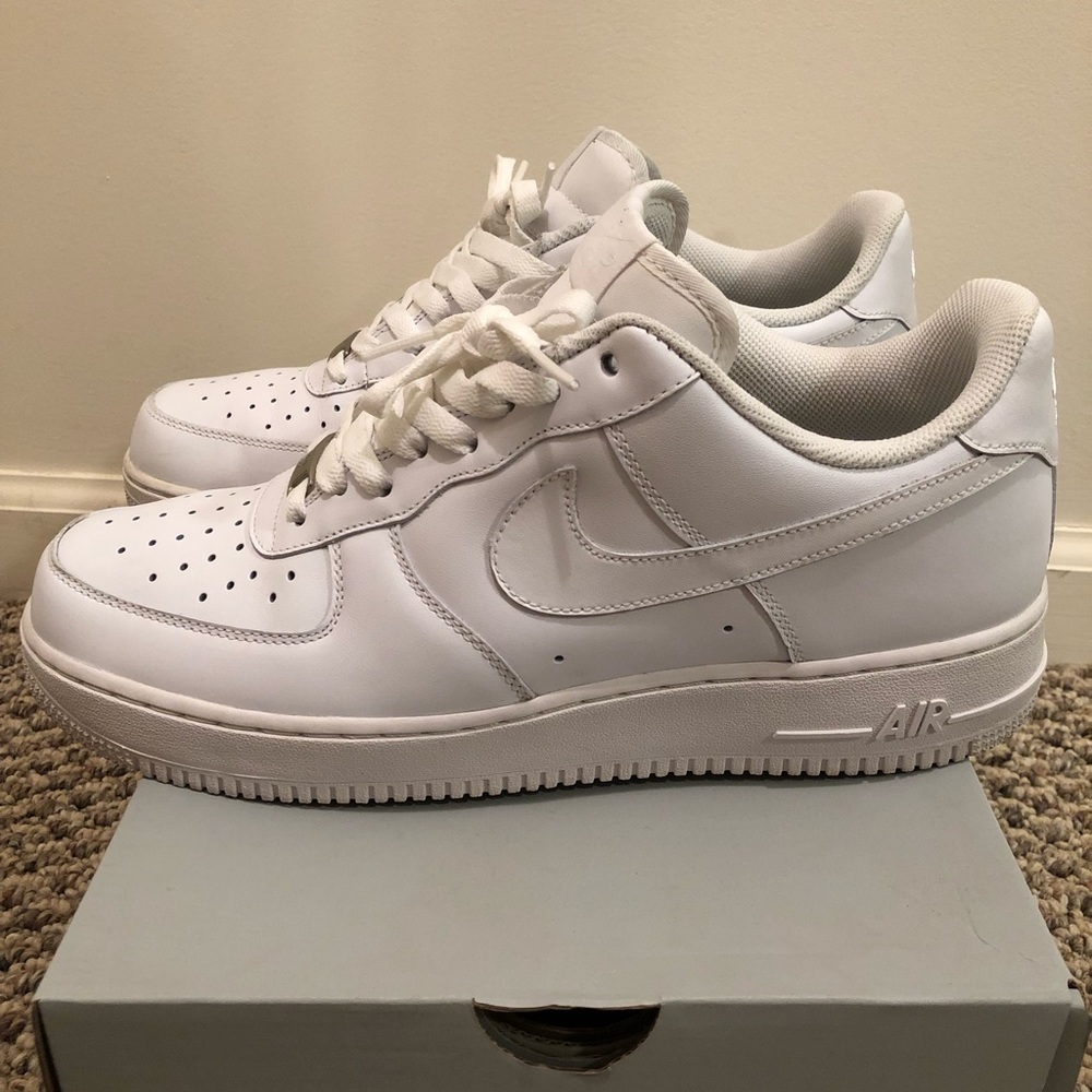 Air Force 1 ‘07 size 10.5
